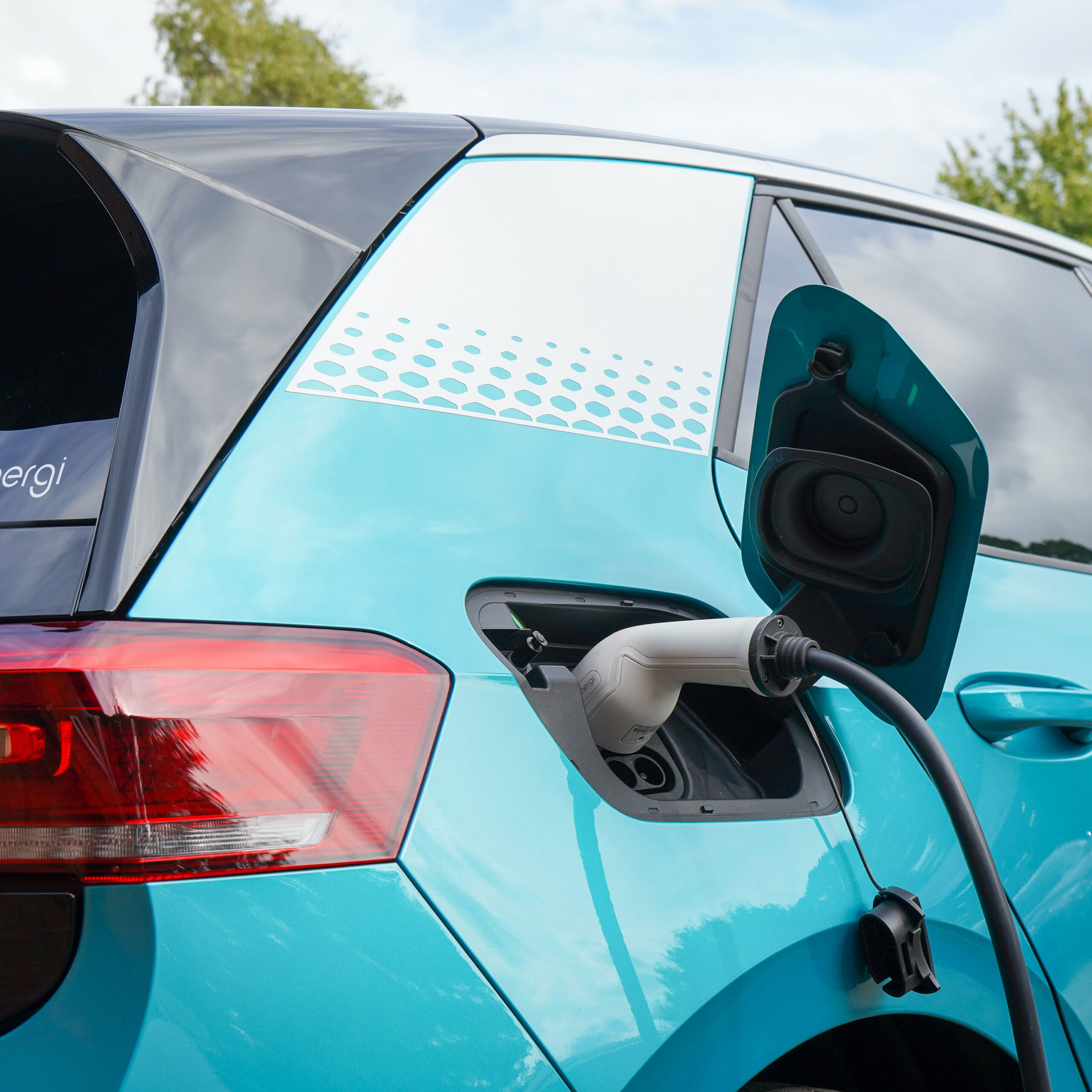 ¿Por qué los autos no son todos eléctricos?
