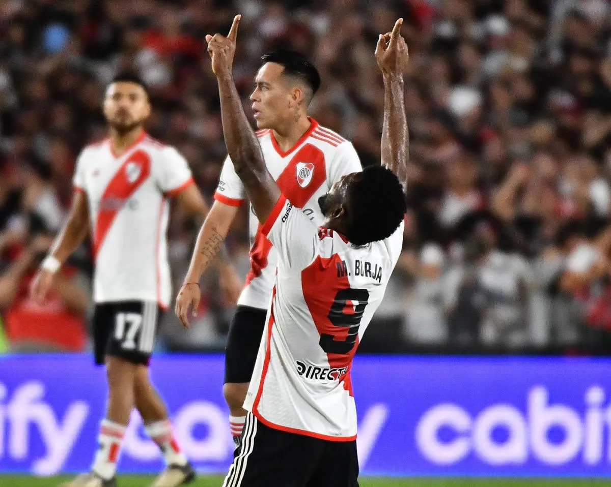 Con dos goles de Borja, River Plate venció 2-1 a Rosario Central y quedó a un paso de los cuartos de final de la Copa de la Liga