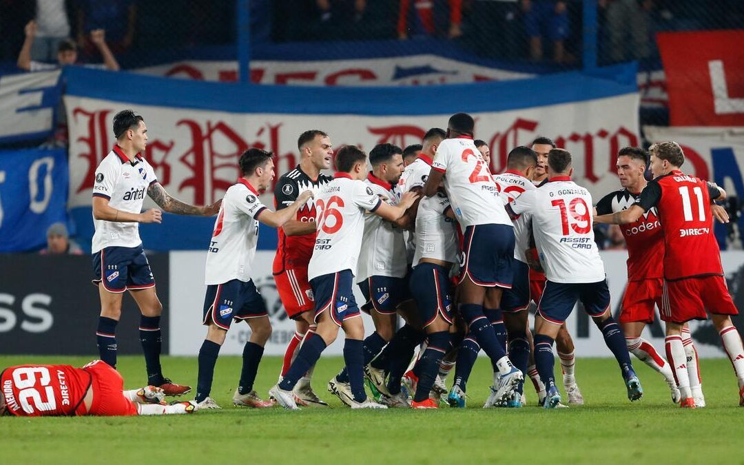 River perdió dos puntos ante Nacional en Montevideo