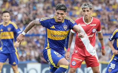 Boca se fue entre silbidos y aplausos de La Bombonera tras su empate ante Argentinos