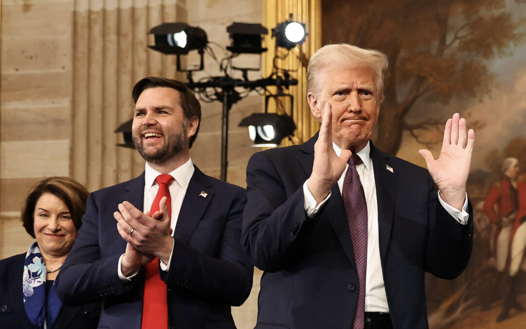 Donald Trump promete una «era dorada» al regresar al poder en EE.UU.