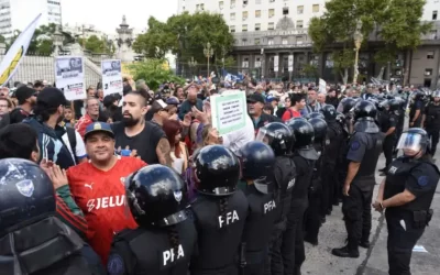 Los detenidos en la marcha por los jubilados recibieron una denuncia del Gobierno por sedición