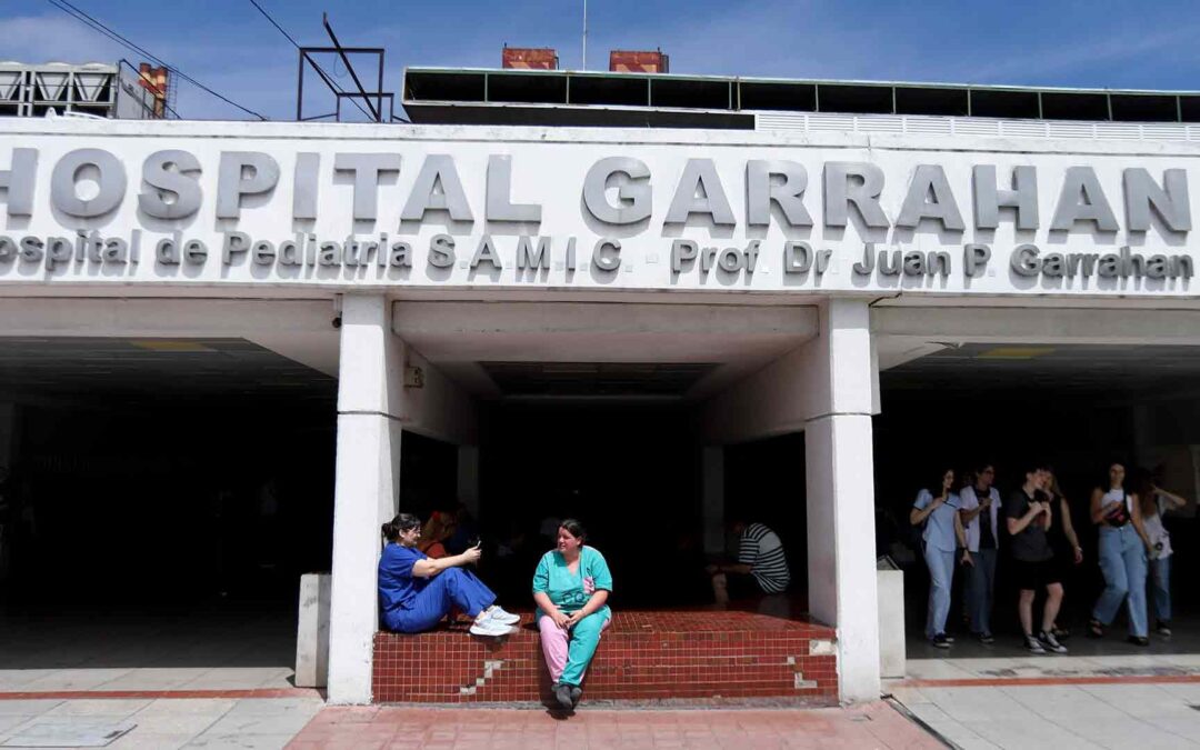 Garrahan moviliza a Plaza de Mayo por ajuste: profesionales denuncian falta de presupuesto