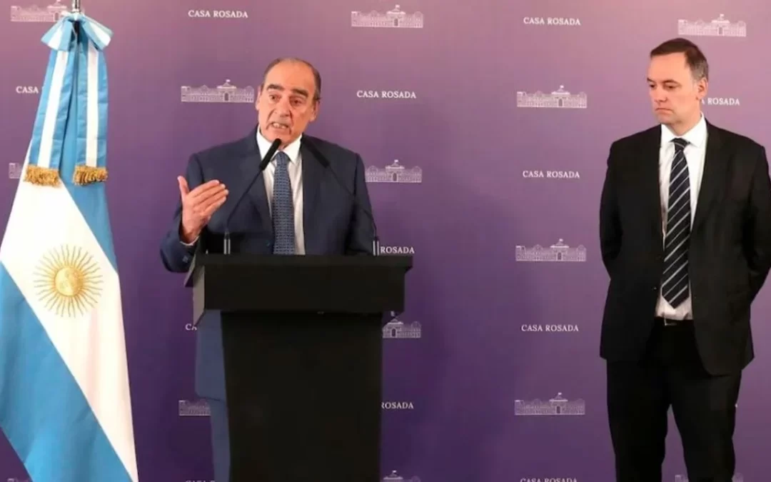 Tras una emotiva despedida a Francos, Adorni jurará este miércoles como jefe de Gabinete