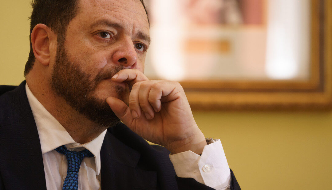 Tras denuncias por presuntos sobreprecios, renunció Demian Reidel como director de Nucleoeléctrica